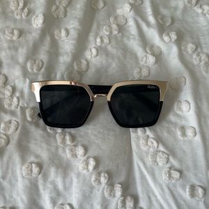Quay sunnies, black with gold top, glamorous, worn once